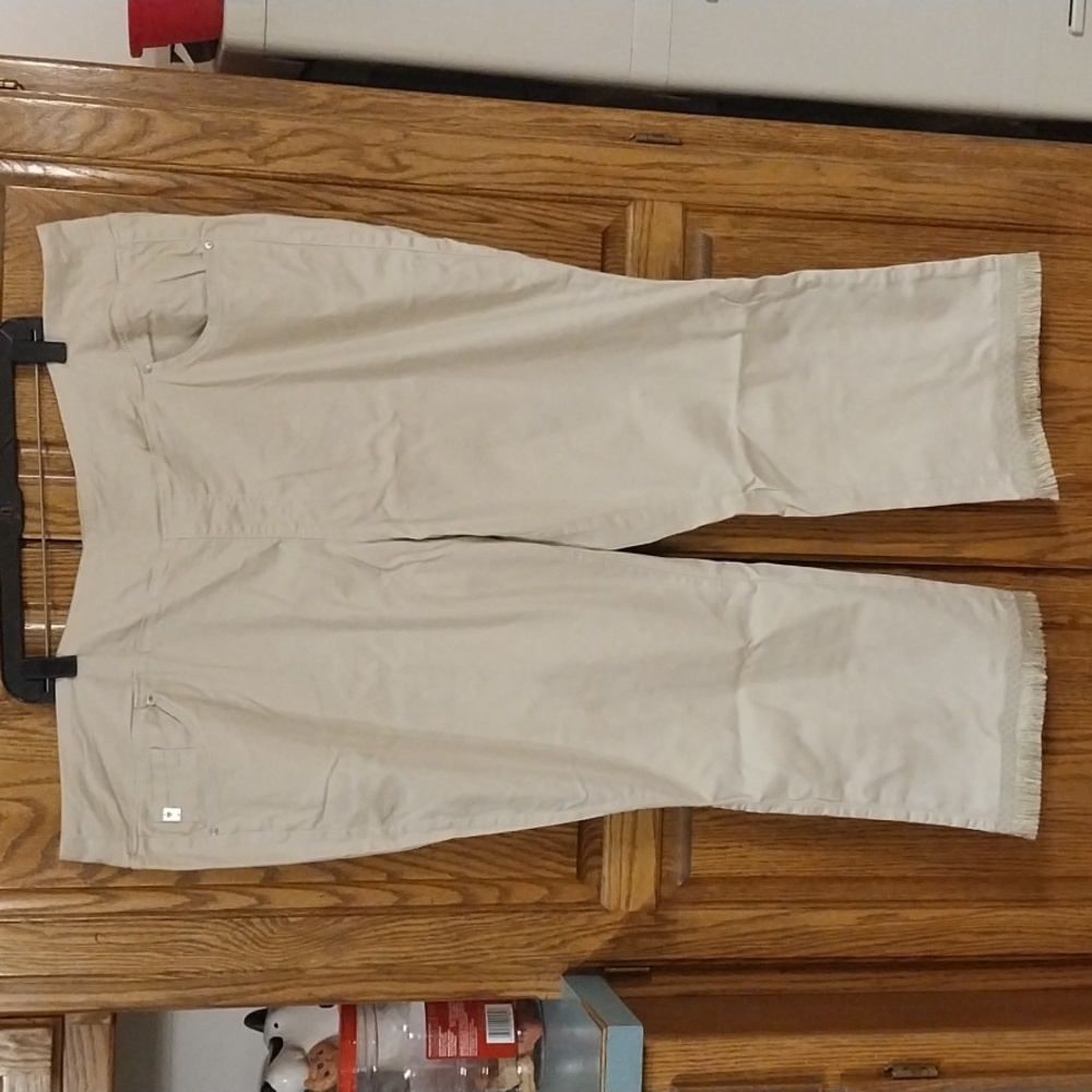 Belle By Kim Gravel NWT TripleLuxe Twill Mariner Fringe Crop Pants 28W Sandbar - Picture 2 of 13